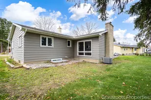 7700 Ridgewood Dr, Jenison, MI 49428 - Photo 5