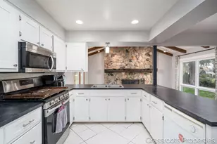 7700 Ridgewood Dr, Jenison, MI 49428 - Photo 15