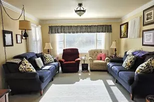 44 Leroy St, Hillsdale, MI 49242 - Photo 5