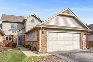 3020 Rivers Edge Dr, Wayne, MI 48184 - Photo 1