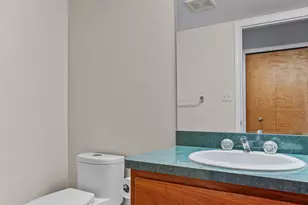 3020 Rivers Edge Dr, Wayne, MI 48184 - Photo 13