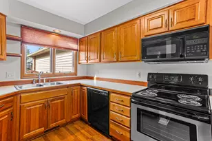 3020 Rivers Edge Dr, Wayne, MI 48184 - Photo 19