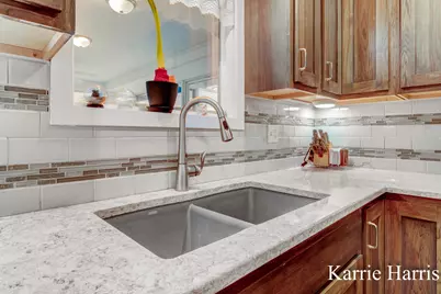 1305 W Ellis Street, Belding, MI 48809 - Photo 7