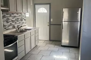 13046 Sherman Ave, Warren, MI 48089 - Photo 5