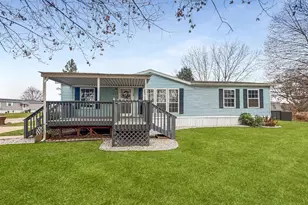 1208 Beaver Dam Dr NE, Belmont, MI 49306 - Photo 1