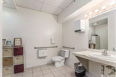1500 Fraternity Village Drive, Kalamazoo, MI 49006 - Photo 31