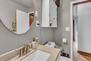 712 N Waterloo Ave, Jackson, MI 49202 - Photo 17