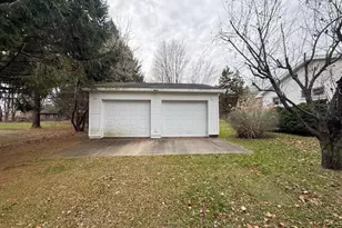 21133 26 Mile Rd, Olivet, MI 49076 - Photo 11