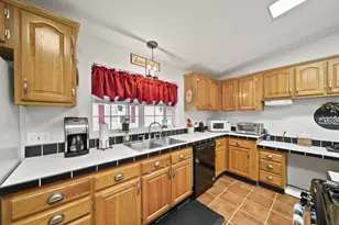 301 Hidden River Dr, Adrian, MI 49221 - Photo 13