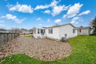 301 Hidden River Dr, Adrian, MI 49221 - Photo 29