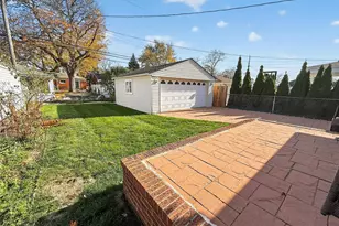 9949 Sterling Ave, Allen Park, MI 48101 - Photo 5