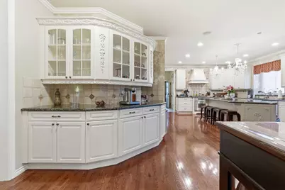 5520 Whitehall Boulevard, Rochester, MI 48306 - Photo 13
