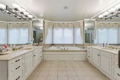 5520 Whitehall Boulevard, Rochester, MI 48306 - Photo 33
