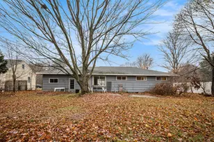 5230 Wickham Dr, Norton Shores, MI 49441 - Photo 15