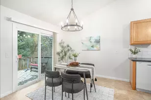 5570 Briarhill Ct, Portage, MI 49024 - Photo 7