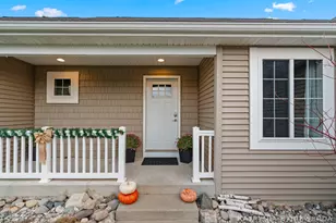 9333 Butterfly Ct, Allendale, MI 49401 - Photo 5