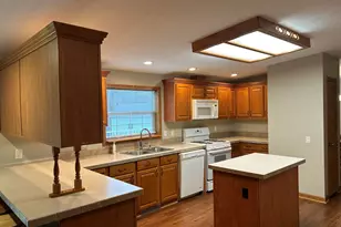8715 Little Bend Ct, Middleville, MI 49333 - Photo 17