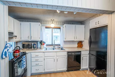 211 N Division Street, Spring Lake, MI 49456 - Photo 13