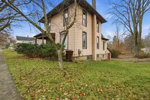 345 N Mulberry St, Marshall, MI 49068 - Photo 3