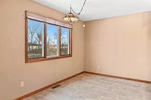 182 Twin Lake Dr, Onsted, MI 49265 - Photo 9