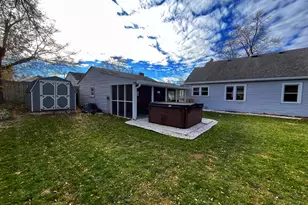 374 Elizabeth St, Rockford, MI 49341 - Photo 7