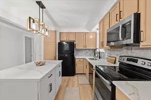 29256 Brody Ave, Westland, MI 48185 - Photo 9