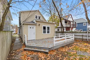1118 Fulton St E, Grand Rapids, MI 49503 - Photo 19