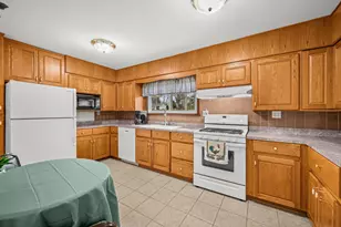 1225 Country Club Dr, Niles, MI 49120 - Photo 17