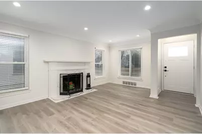 24701 Parklawn Street, Oak Park, MI 48237 - Photo 5