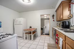 145 Vanarmon Ave, Battle Creek, MI 49017 - Photo 11