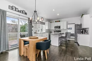 33 Fox Point Ct NE, Ada, MI 49301 - Photo 9