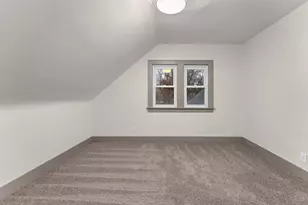 1233 Emerald Ave NE, Grand Rapids, MI 49505 - Photo 35