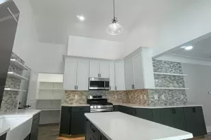 7466 Bunkerhill Rd, Jackson, MI 49201 - Photo 7