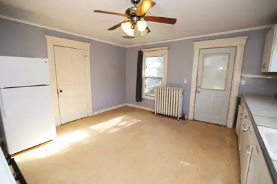 409 Portage Avenue, Three Rivers, MI 49093 - Photo 7