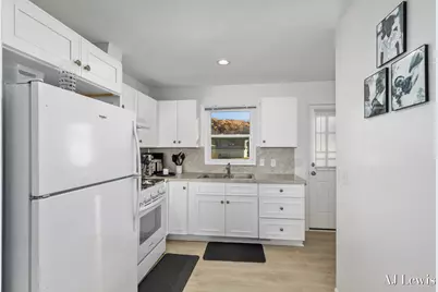 1890 30th Street SW, Wyoming, MI 49519 - Photo 3