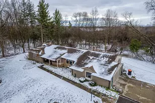 3926 Lake Dr SE, Grand Rapids, MI 49546 - Photo 39