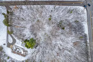 3926 Lake Dr SE, Grand Rapids, MI 49546 - Photo 35