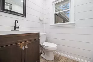 805 Landsdowne Ave, Portage, MI 49002 - Photo 13