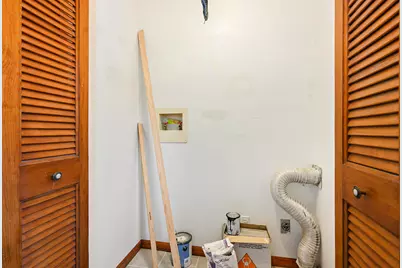 902 Millard Street, Three Rivers, MI 49093 - Photo 9