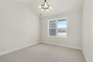 4712 Knapp Bluff Dr NE, Grand Rapids, MI 49525 - Photo 21