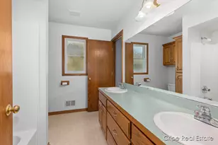 3375 Peshtigo Dr SW, Grandville, MI 49418 - Photo 29