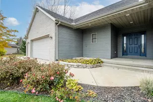 4779 Pleasant Meadow Circle, Saint Joseph, MI 49085 - Photo 3