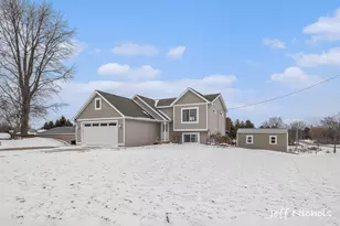 3955 Arthur St, Coopersville, MI 49404 - Photo 3
