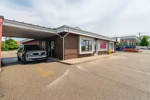 845 4 Mile Rd NW, Grand Rapids, MI 49544 - Photo 3