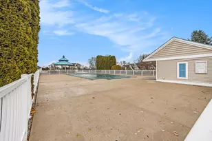 562 Brookstone St, Holland, MI 49423 - Photo 29