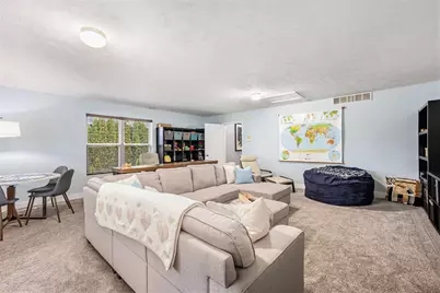 562 Brookstone Street, Holland, MI 49423 - Photo 23