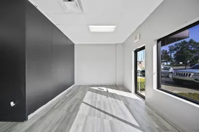 3212 Wildwood Avenue, Jackson, MI 49202 - Photo 3