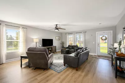 50669 Rebecca Drive, Paw Paw, MI 49079 - Photo 5