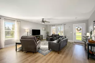 50669 Rebecca Dr, Paw Paw, MI 49079 - Photo 5