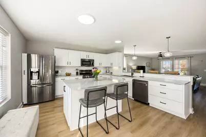 50669 Rebecca Drive, Paw Paw, MI 49079 - Photo 9